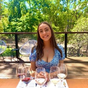 Meet your Posher, Georgia